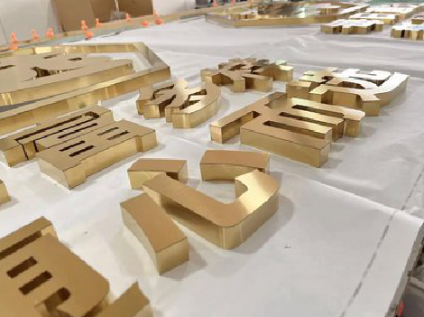 衢州拉丝不锈钢字的特点。